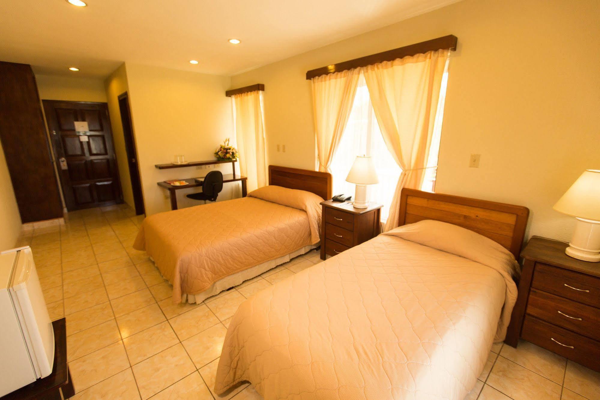 Hotel Mansion Teodolinda Managua Eksteriør bilde